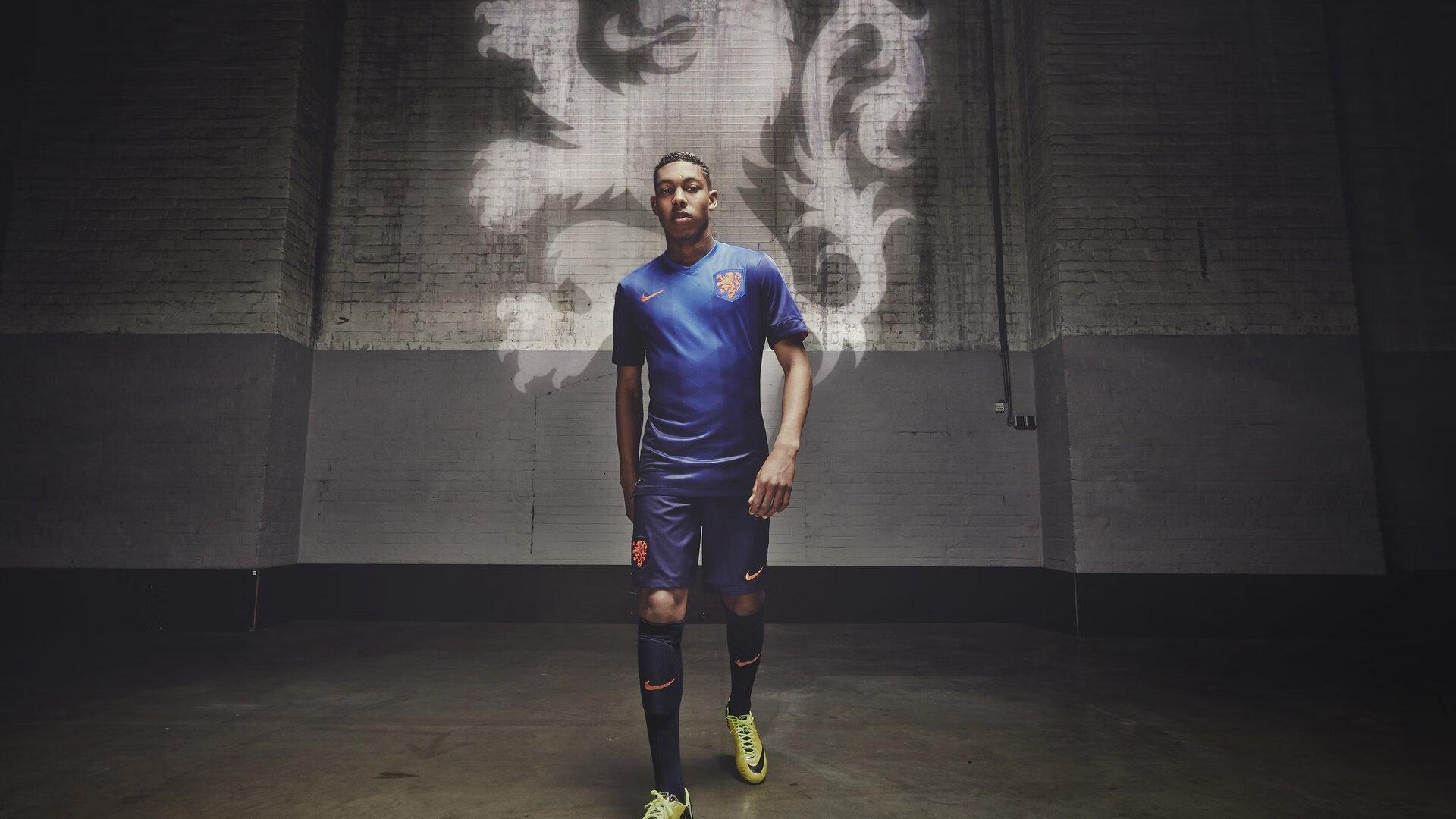 b体育官网_攀岩新星闪耀国际赛场，中国选手勇夺世界杯分站赛冠军