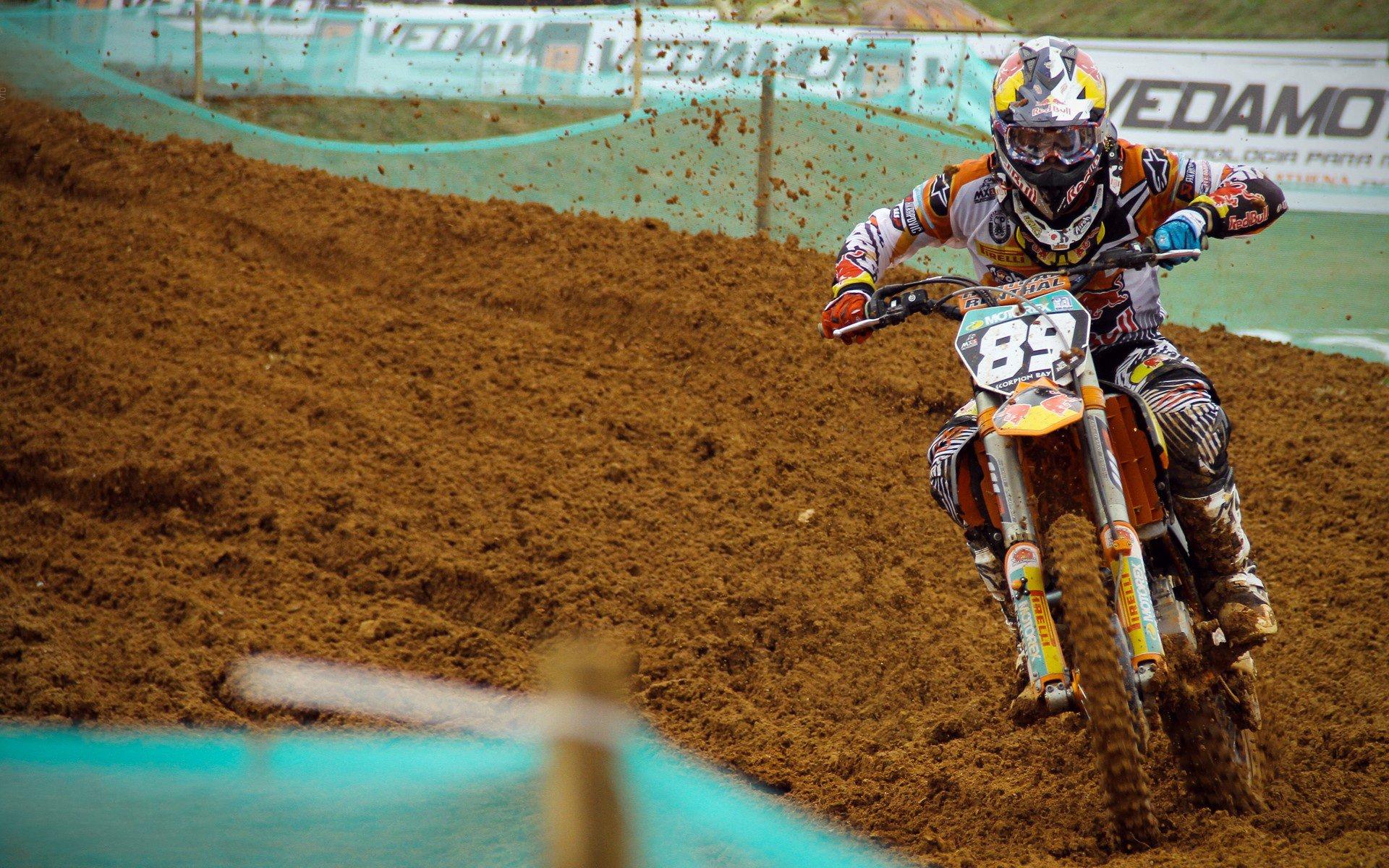 b体育app：库里狂飙12记三分球 勇士主场大胜湖人