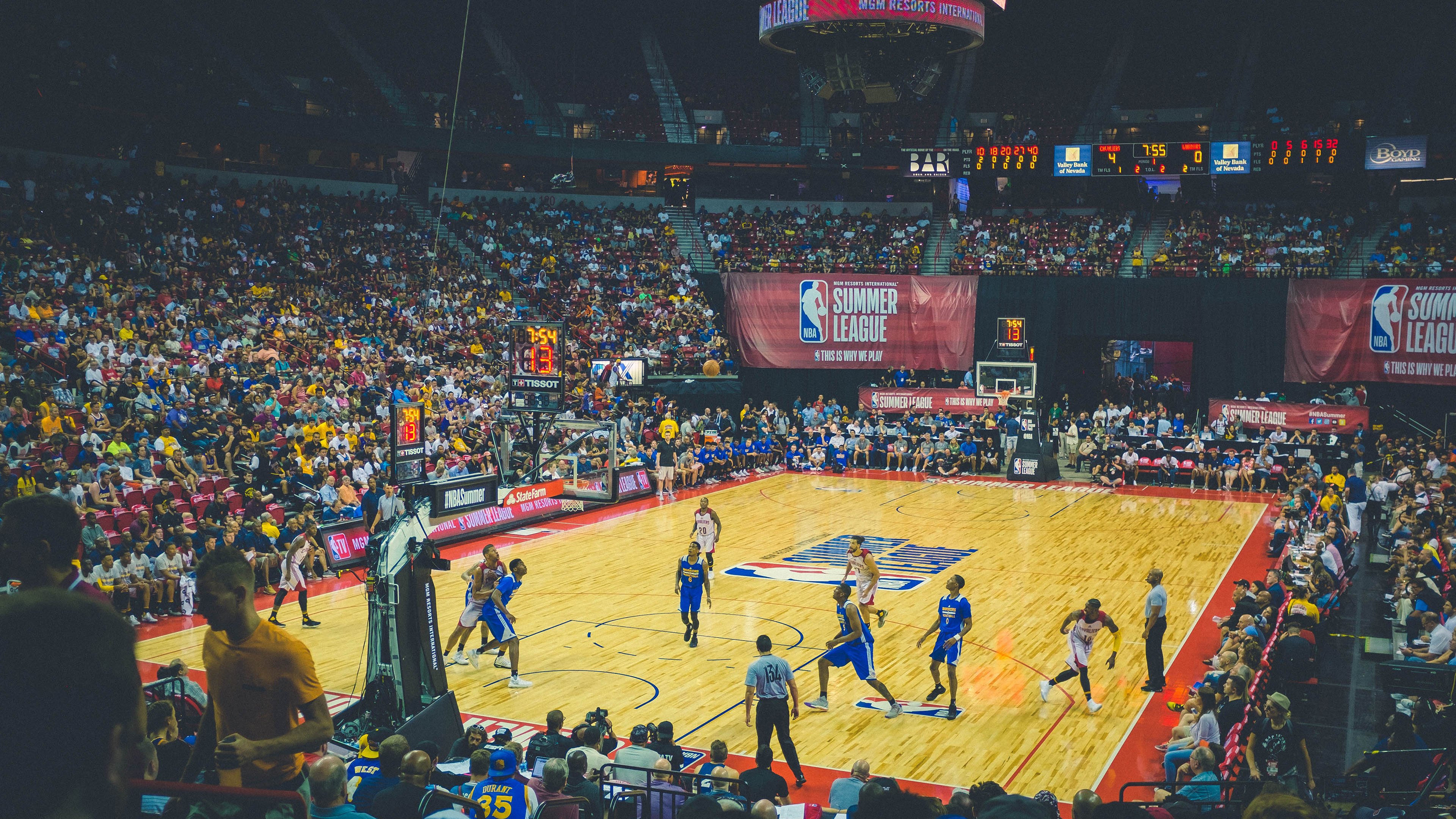 英雄联盟全球总决赛，巅峰对决引爆电竞热潮-b体育下载